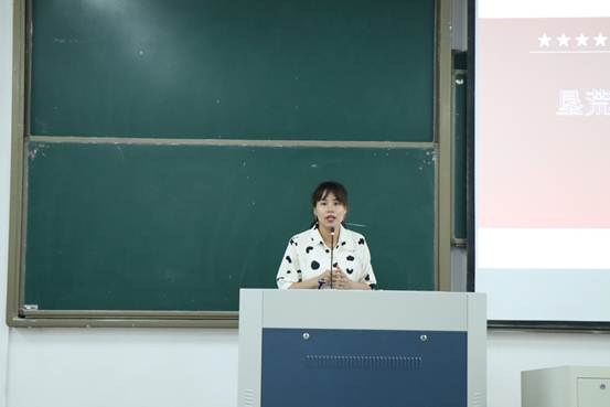 说明: 6.17%20青年宣讲团走进意昂/IMG_8998.JPG